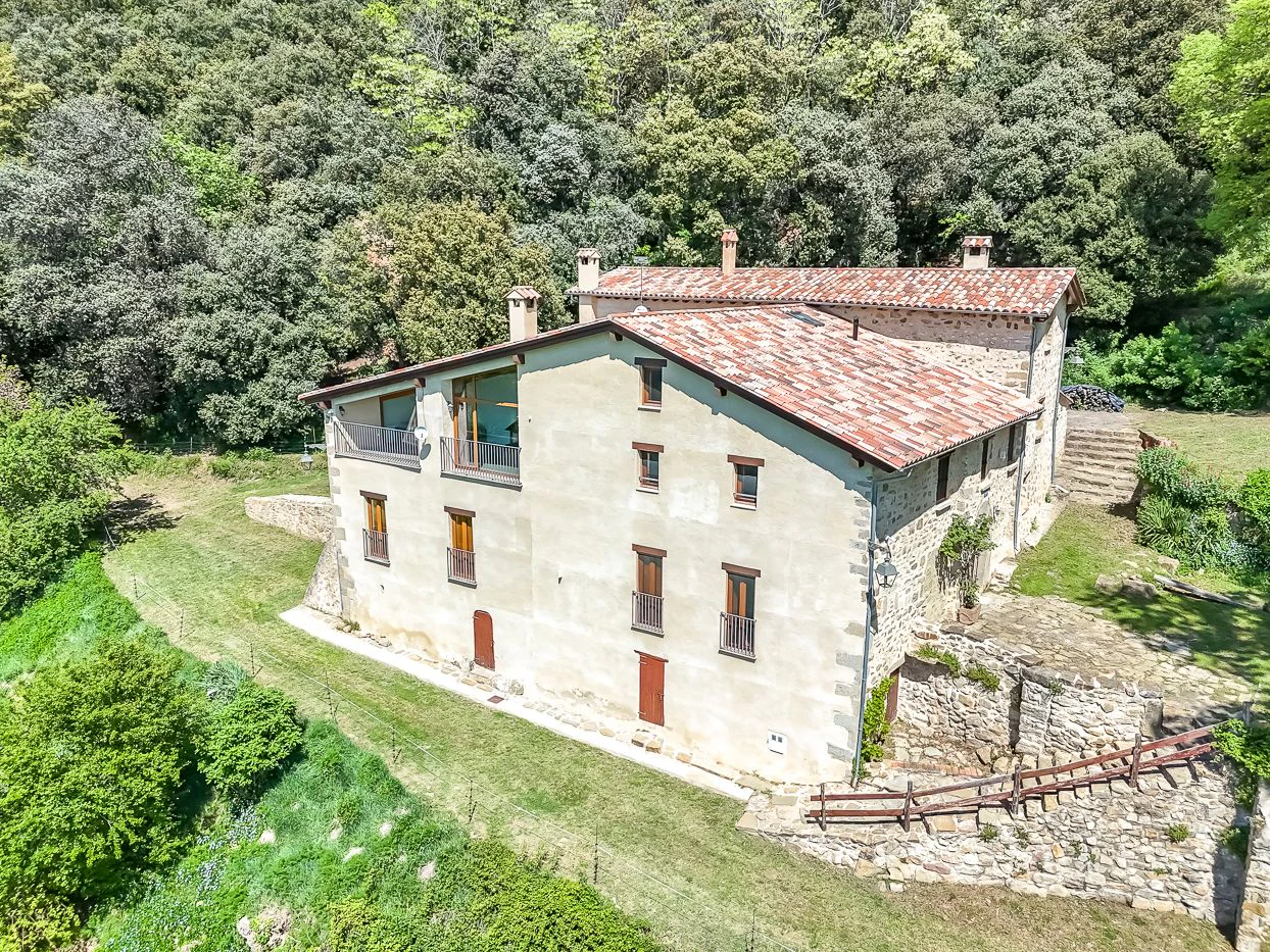 6903 - Masía en la Garrotxa con 143 hectáreas de terreno