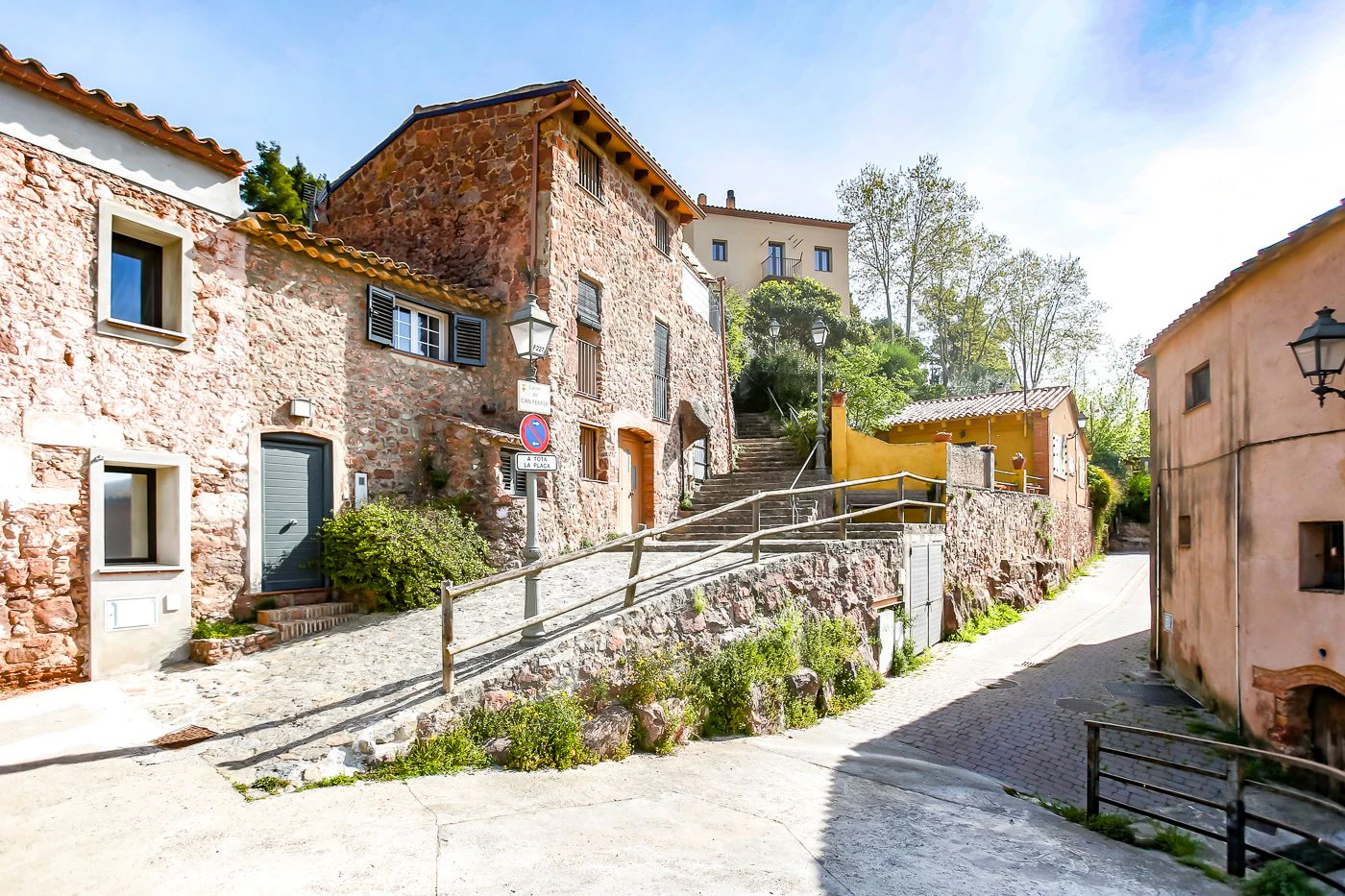 Unique opportunity with two independent homes and a small pool.