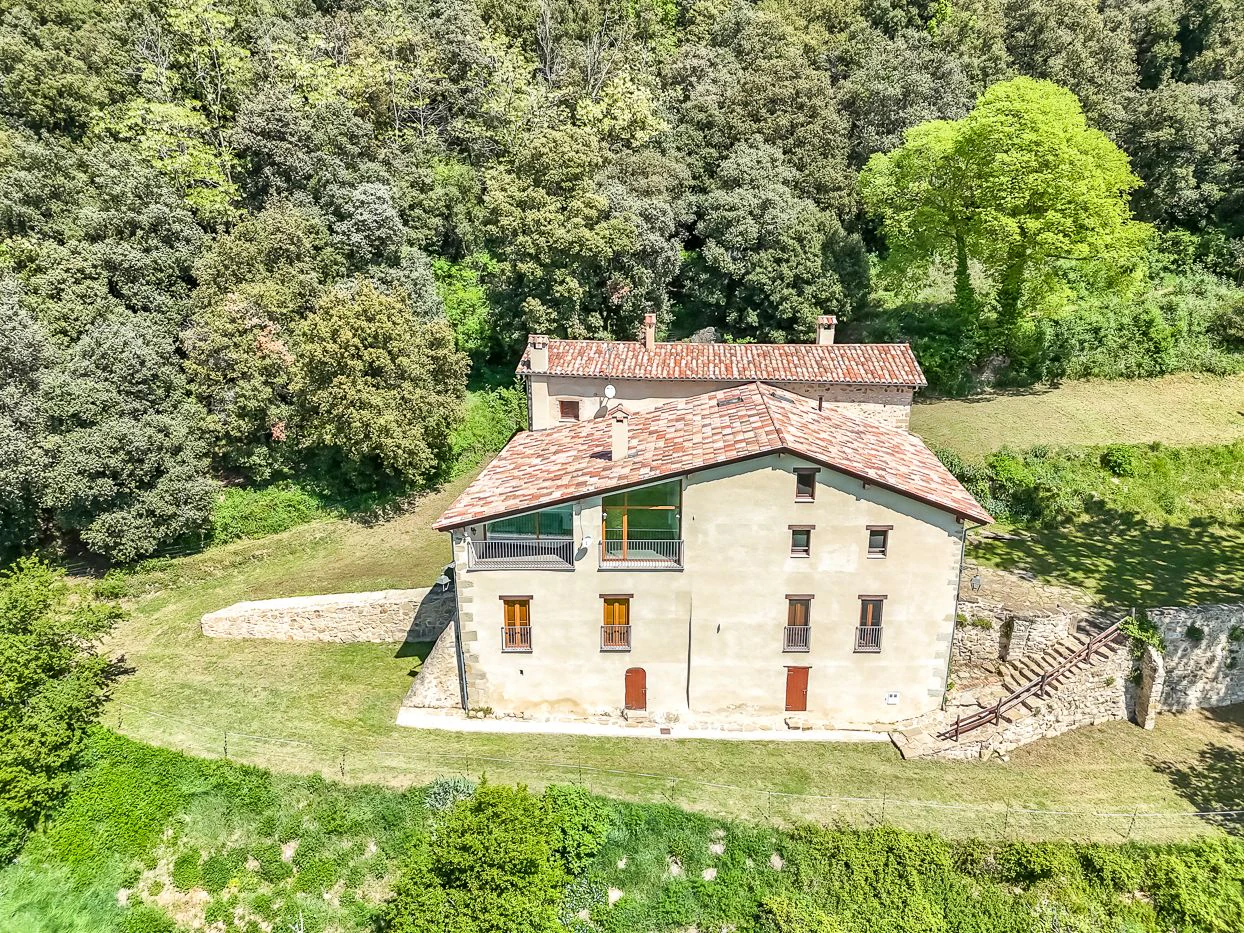 6903 - Masía en la Garrotxa con 143 hectáreas de terreno