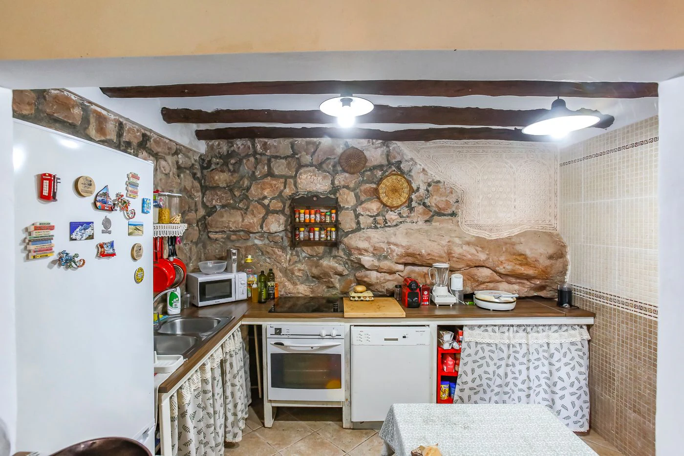 7587 - Finca con 5 viviendas con licencia turística