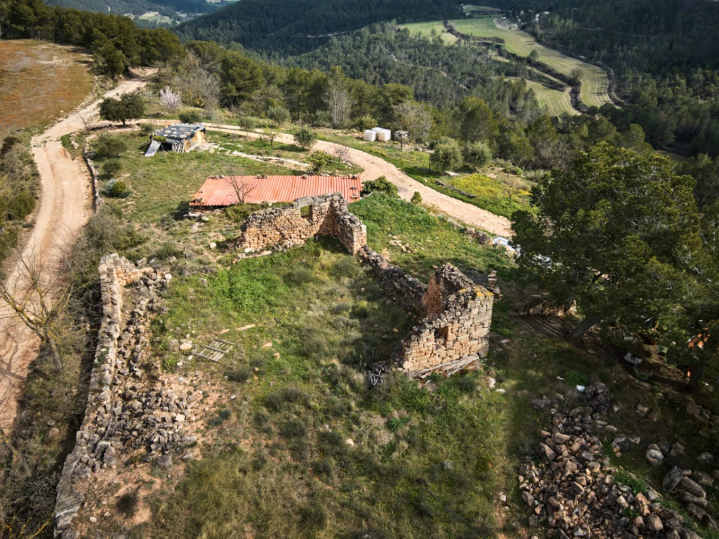 5478 - Finca amb masia a reformar a Argençola