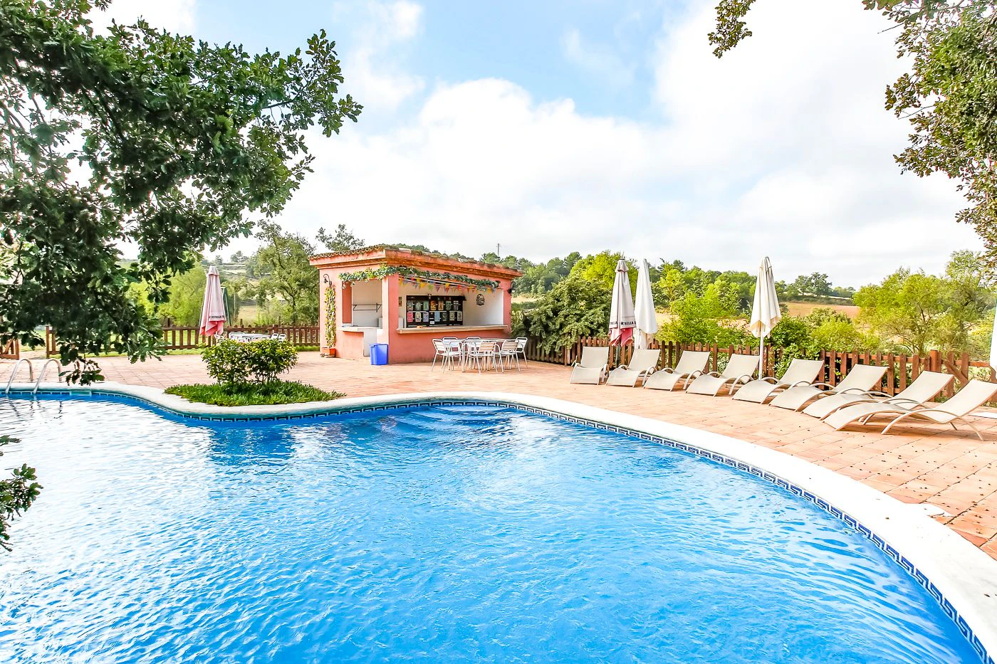 7587 - Finca con 5 viviendas con licencia turística