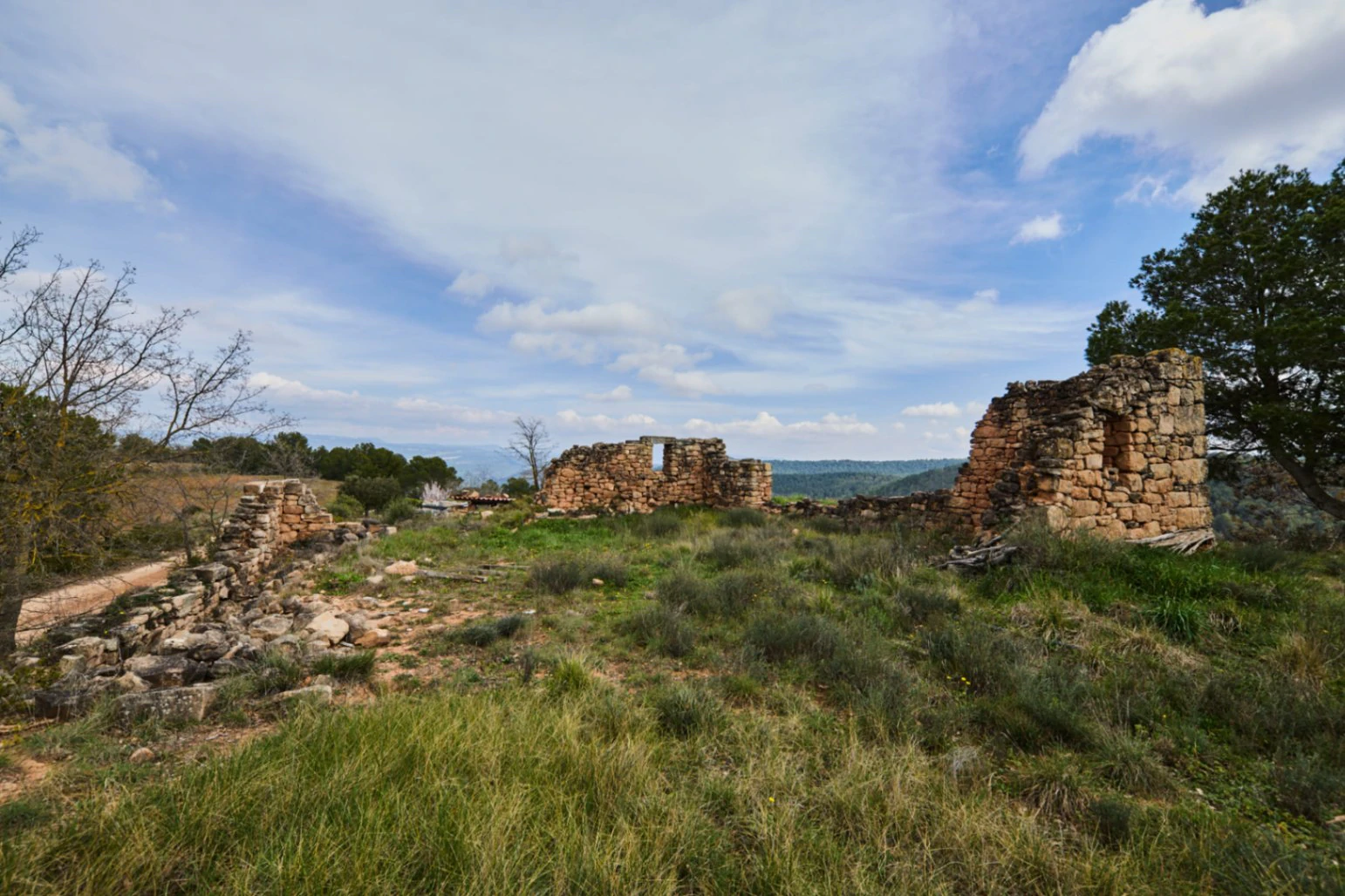 5478 - Finca amb masia a reformar a Argençola