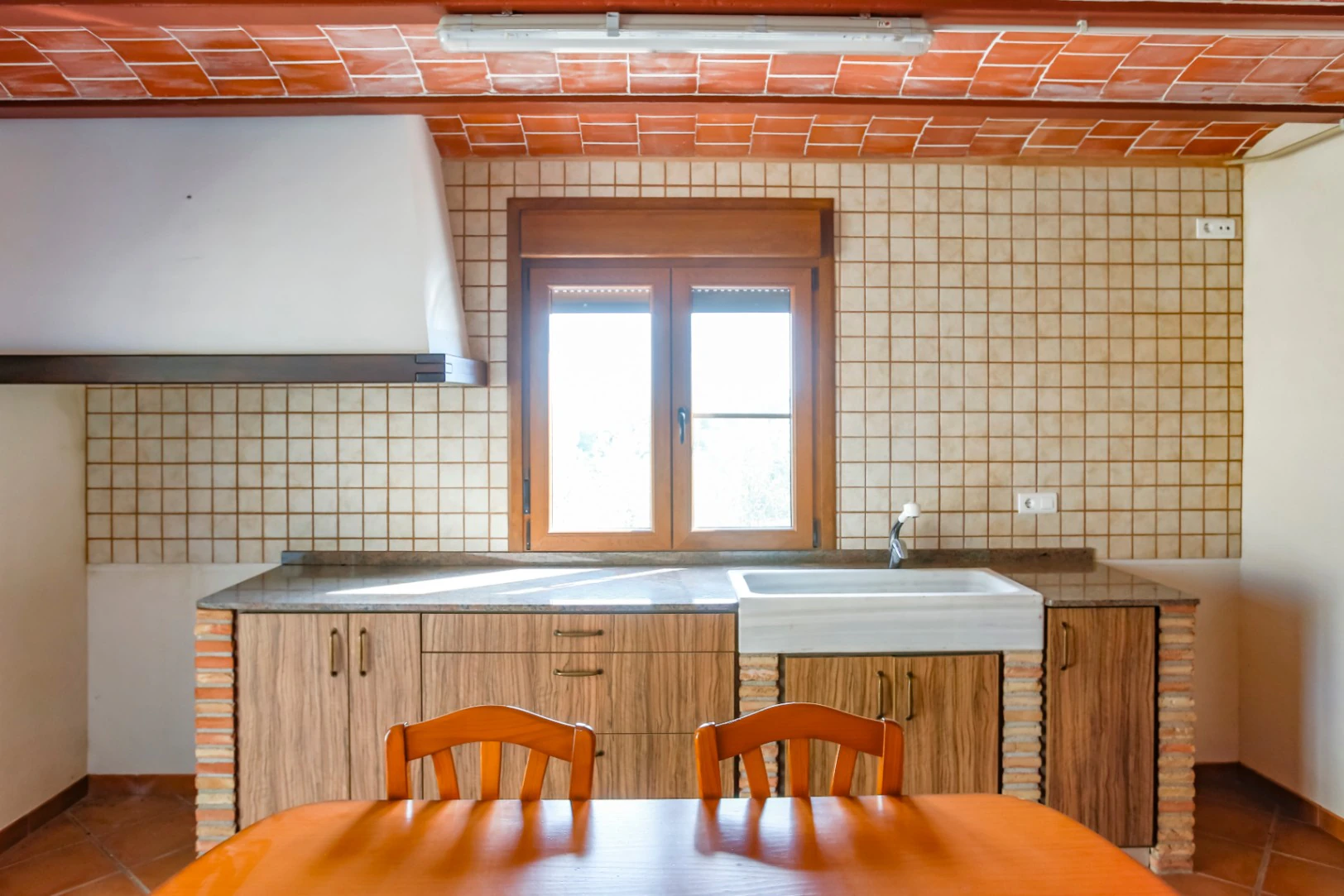 Landhaus zwischen Olivenbäumen