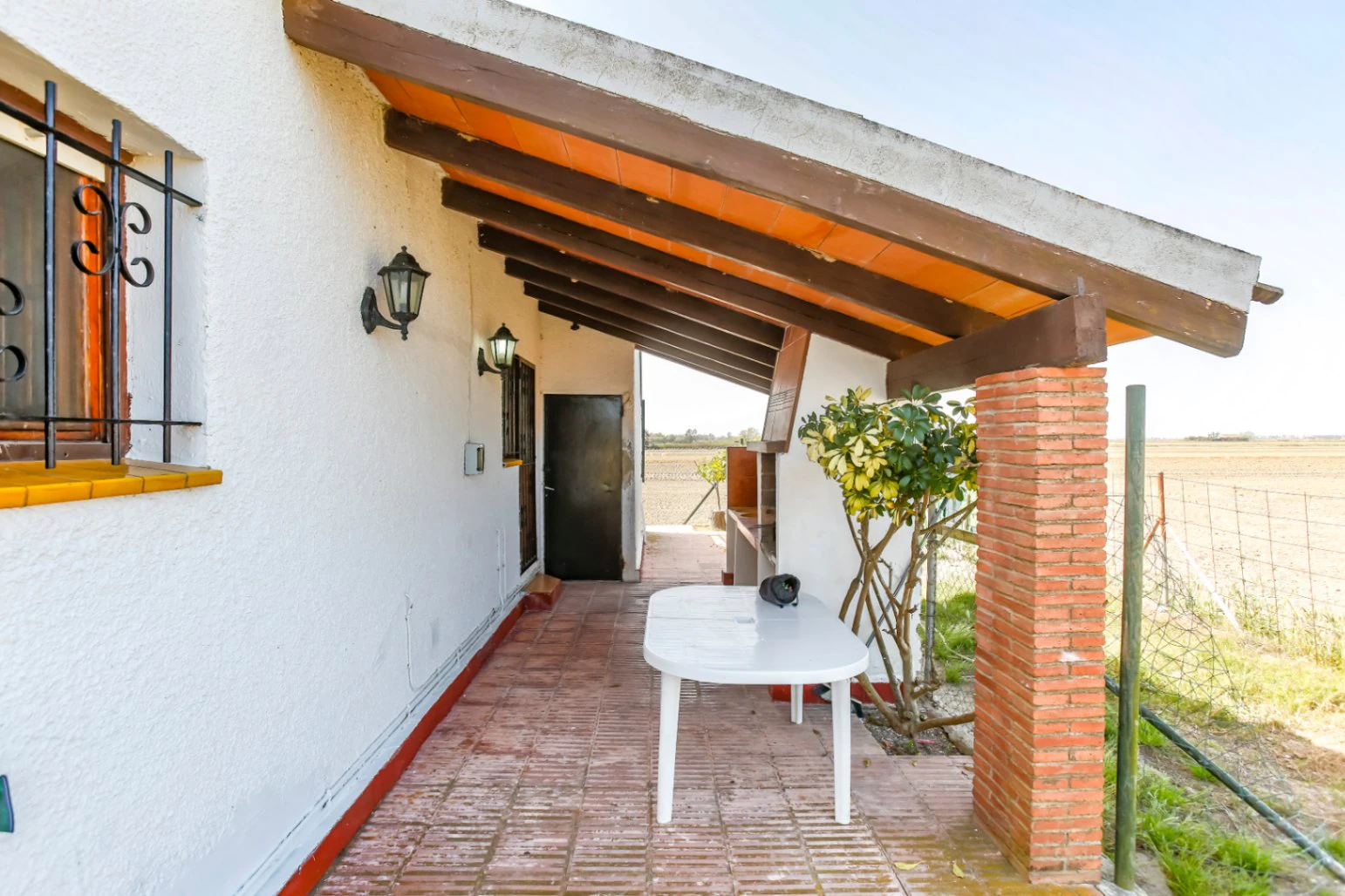 8862 - Casa estilo Mediterráneo con Licencia Turística en Riomar-Deltebre