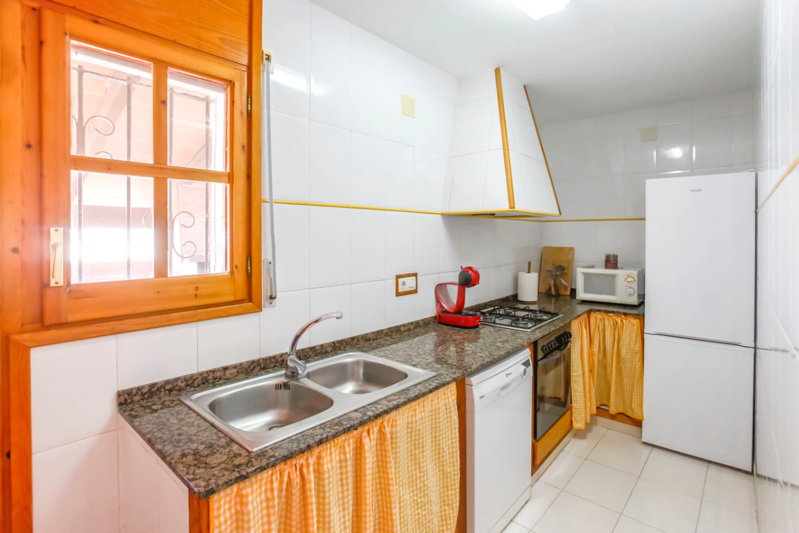 8862 - Casa estilo Mediterráneo con Licencia Turística en Riomar-Deltebre