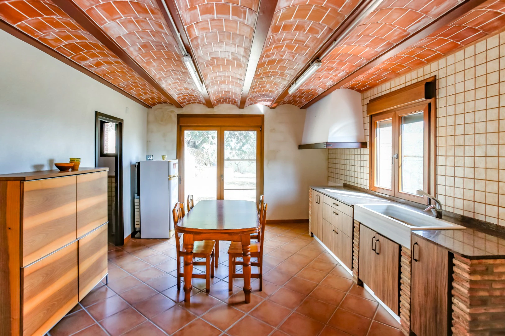 Landhaus zwischen Olivenbäumen