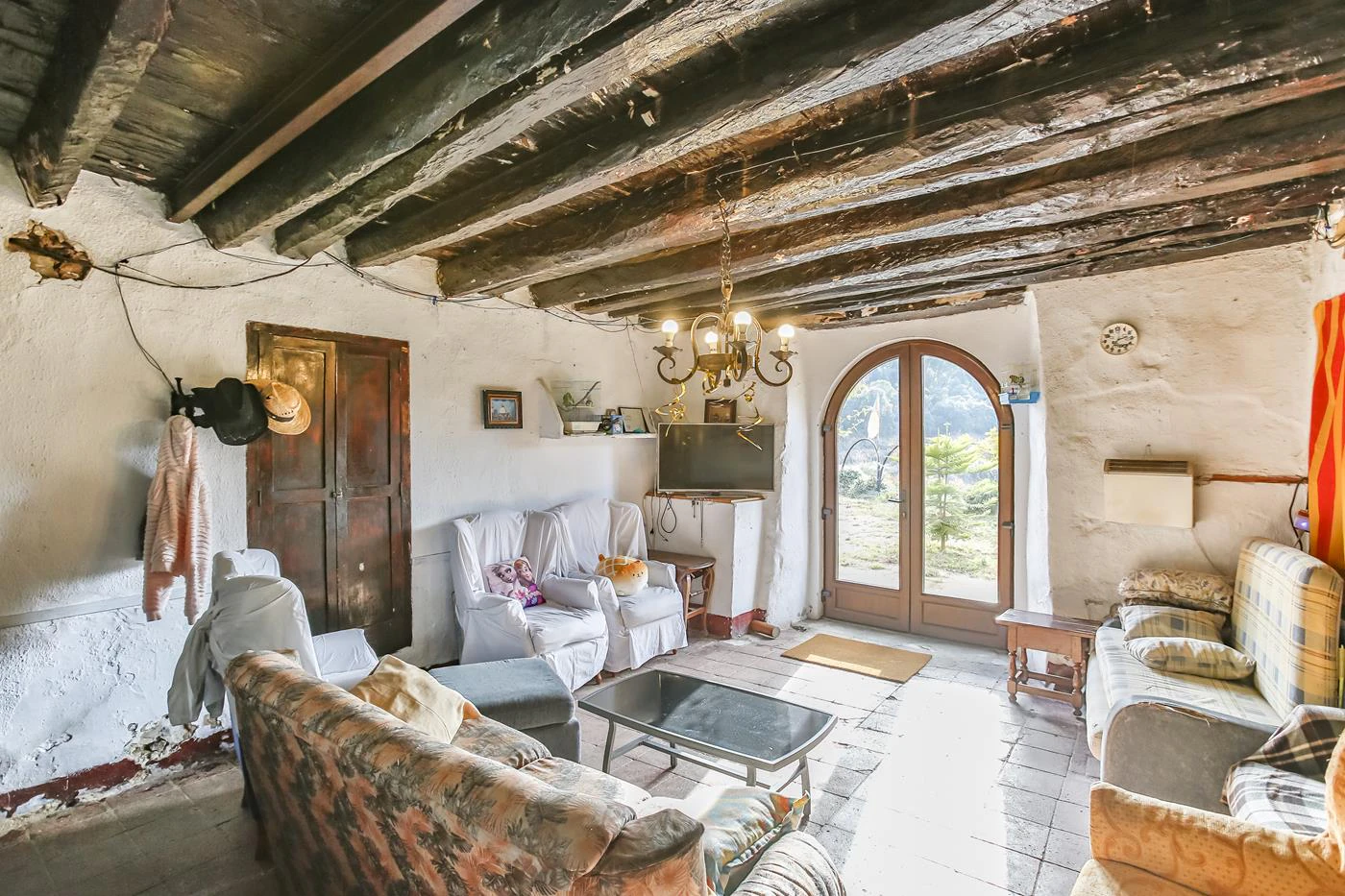 5904 - Country house in Vilassar with 40 hectares.