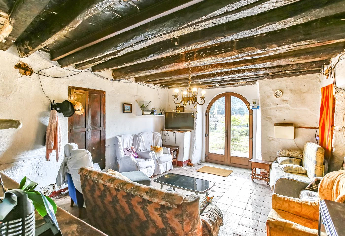 5904 - Country house in Vilassar with 40 hectares.