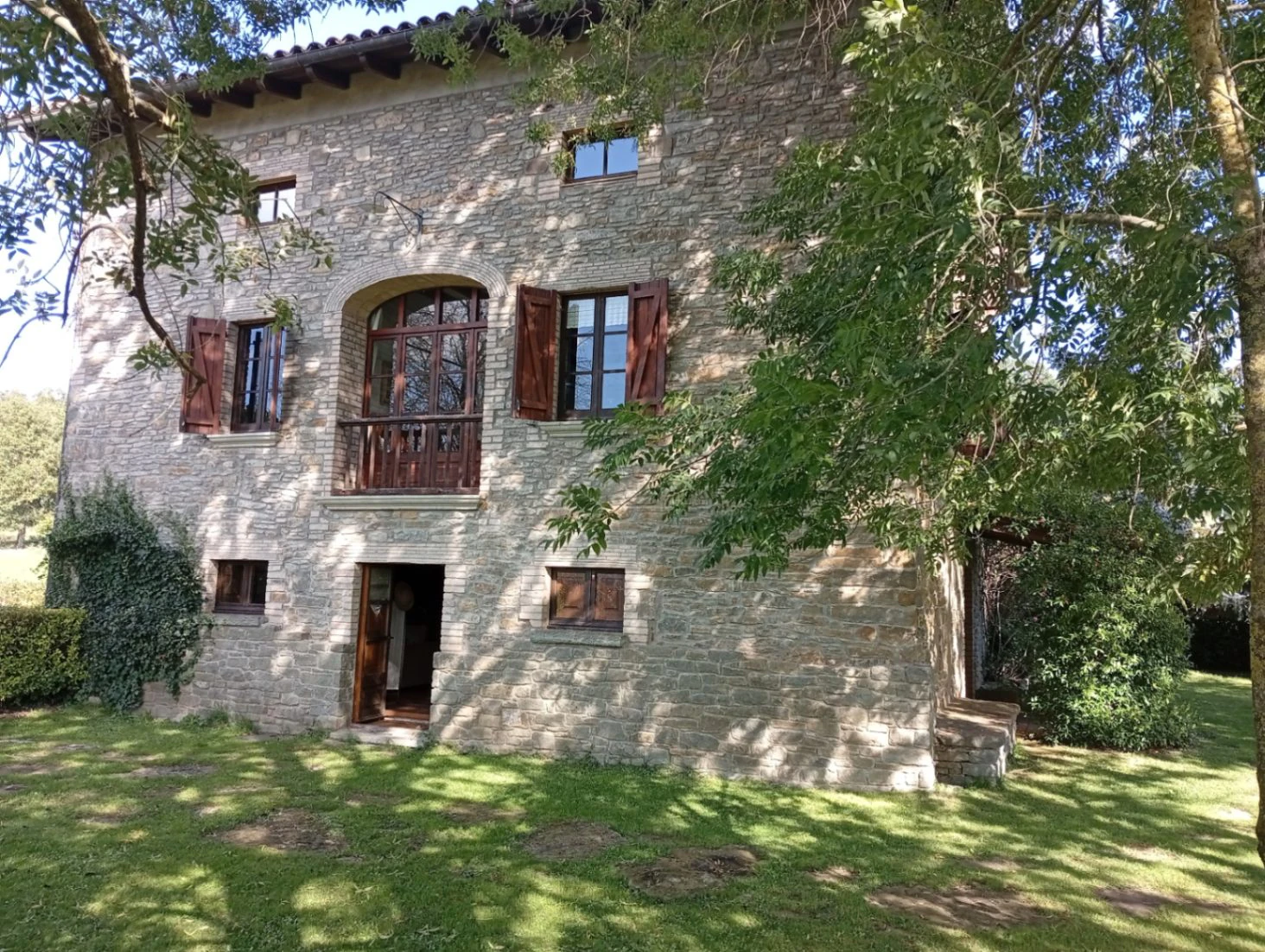 2239 - Masía rehabilitada en Rupit