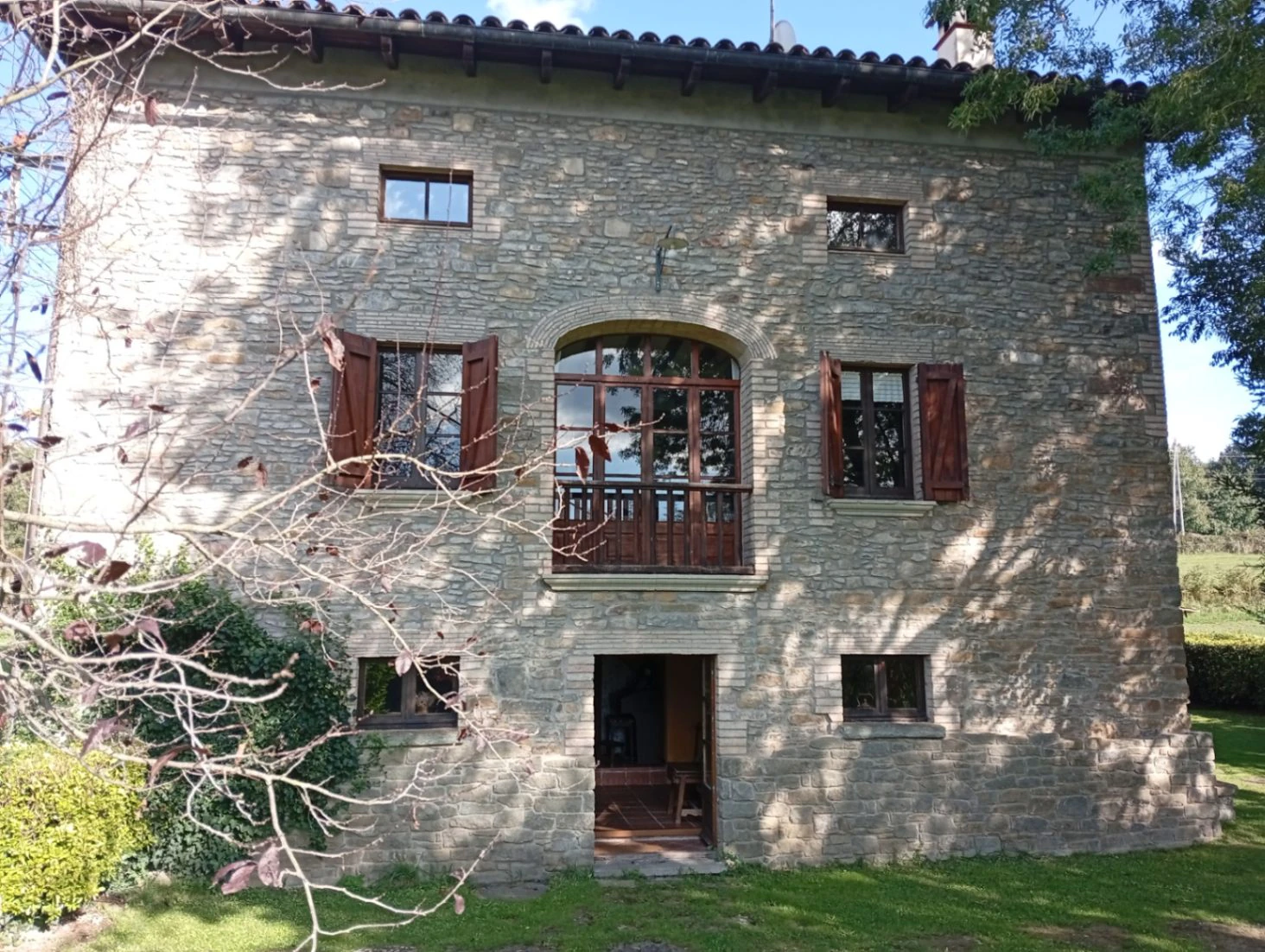 2239 - Masía rehabilitada en Rupit