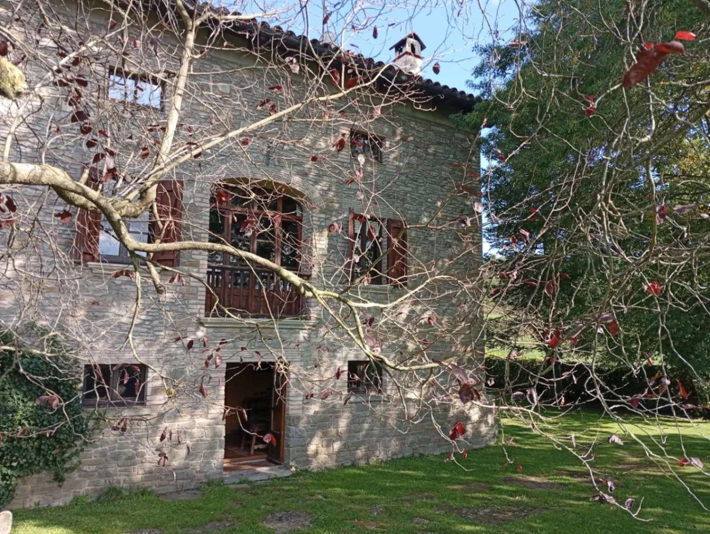 2239 - Masía rehabilitada en Rupit