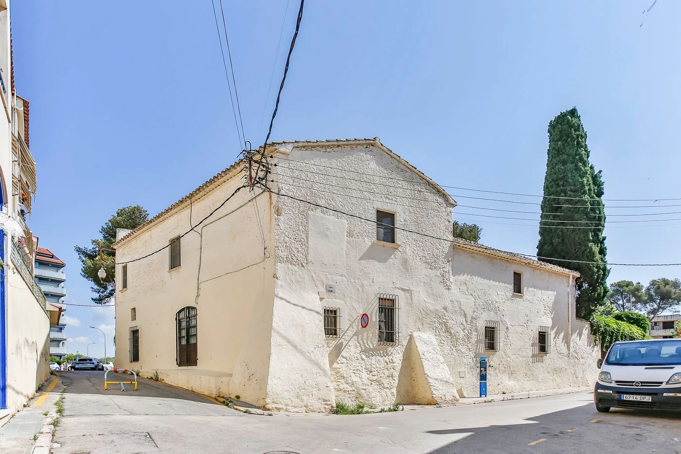 Preciosa masía en venta cerca del mar