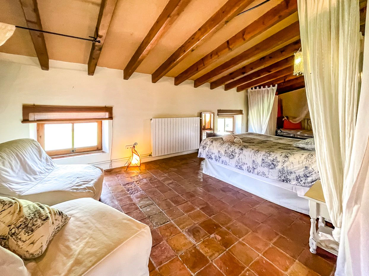 2239 - Masía rehabilitada en Rupit