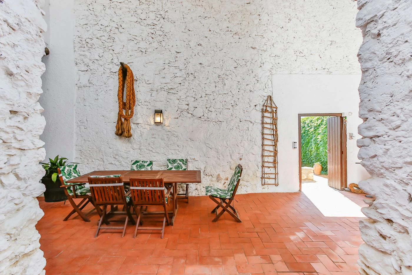 Preciosa masía en venta cerca del mar