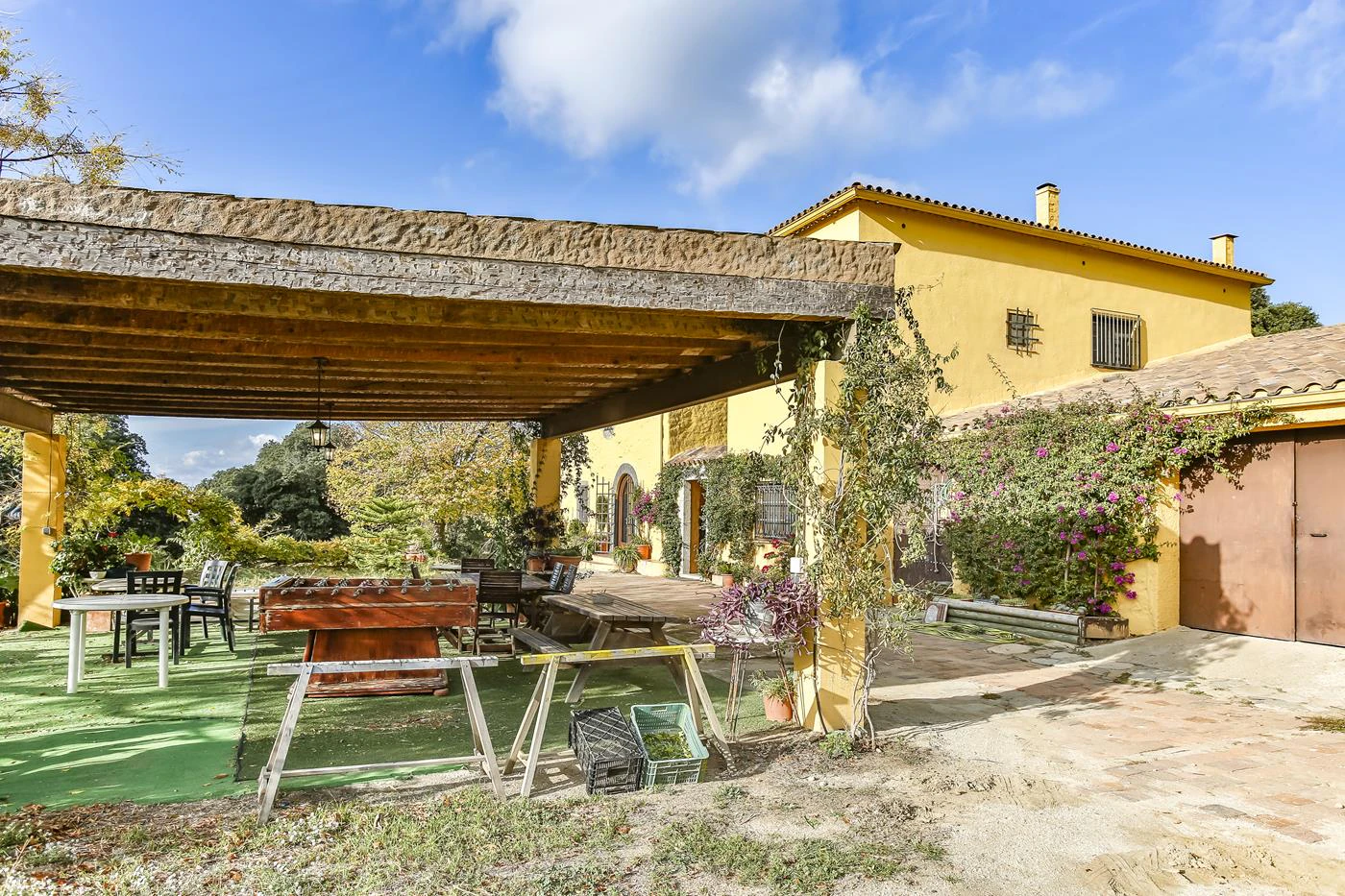 5904 - Country house in Vilassar with 40 hectares.