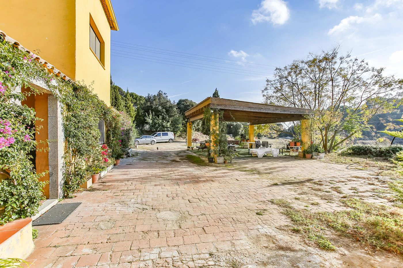 5904 - Country house in Vilassar with 40 hectares.