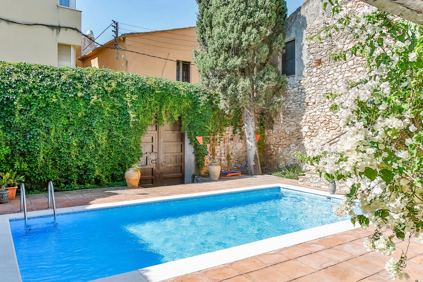 Preciosa masía en venta cerca del mar