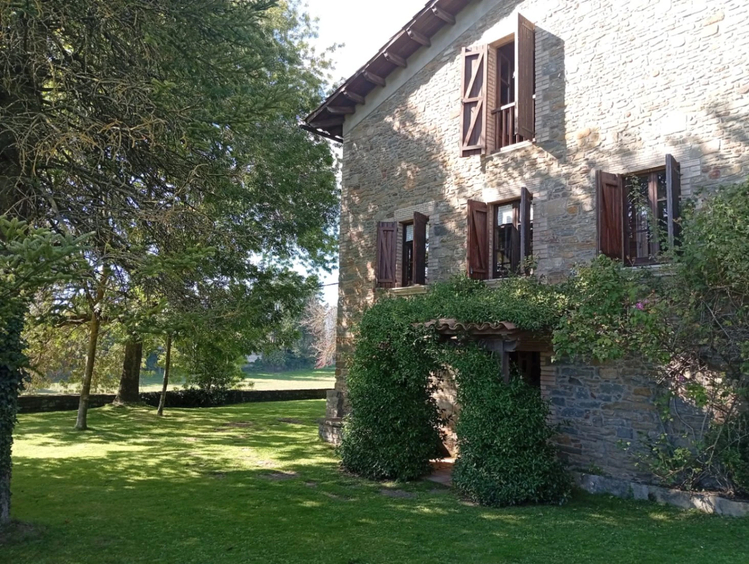 2239 - Masía rehabilitada en Rupit