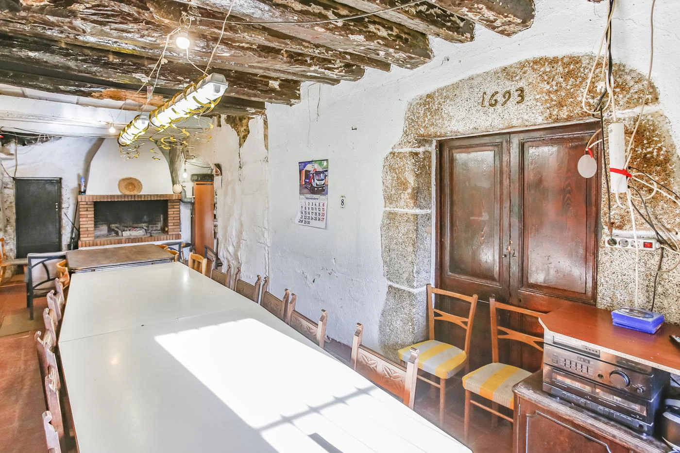 5904 - Country house in Vilassar with 40 hectares.