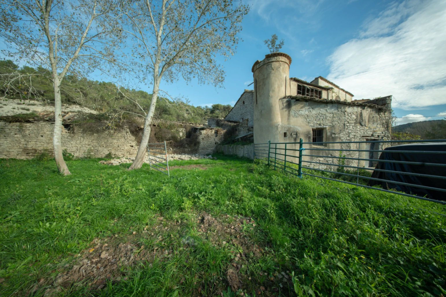 8398 - Masia històrica a reformar a Argençola