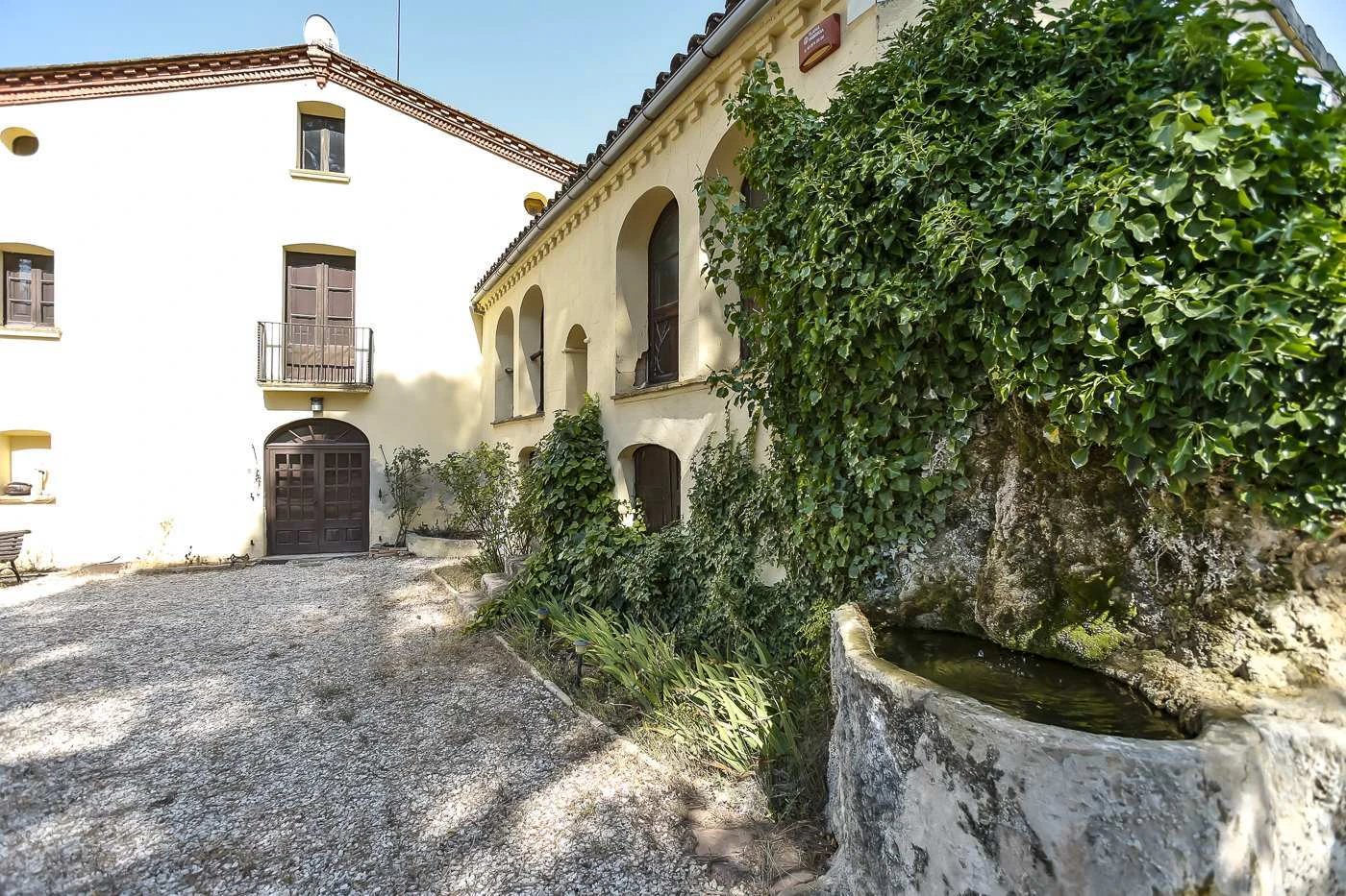 5930 - Masía en venta cerca de Santa Maria de Miralles