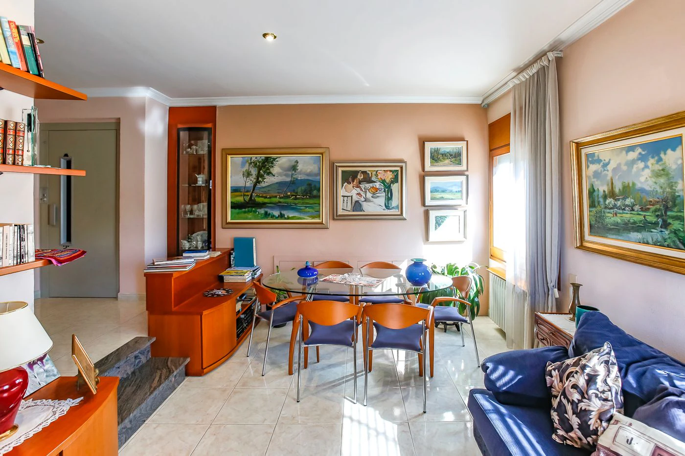 8796 - House with garden and elevator in Olot