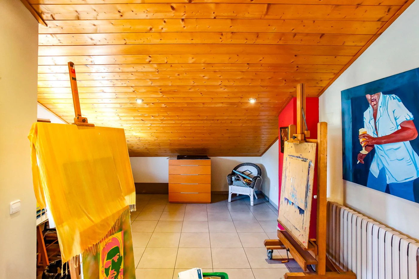 8796 - House with garden and elevator in Olot
