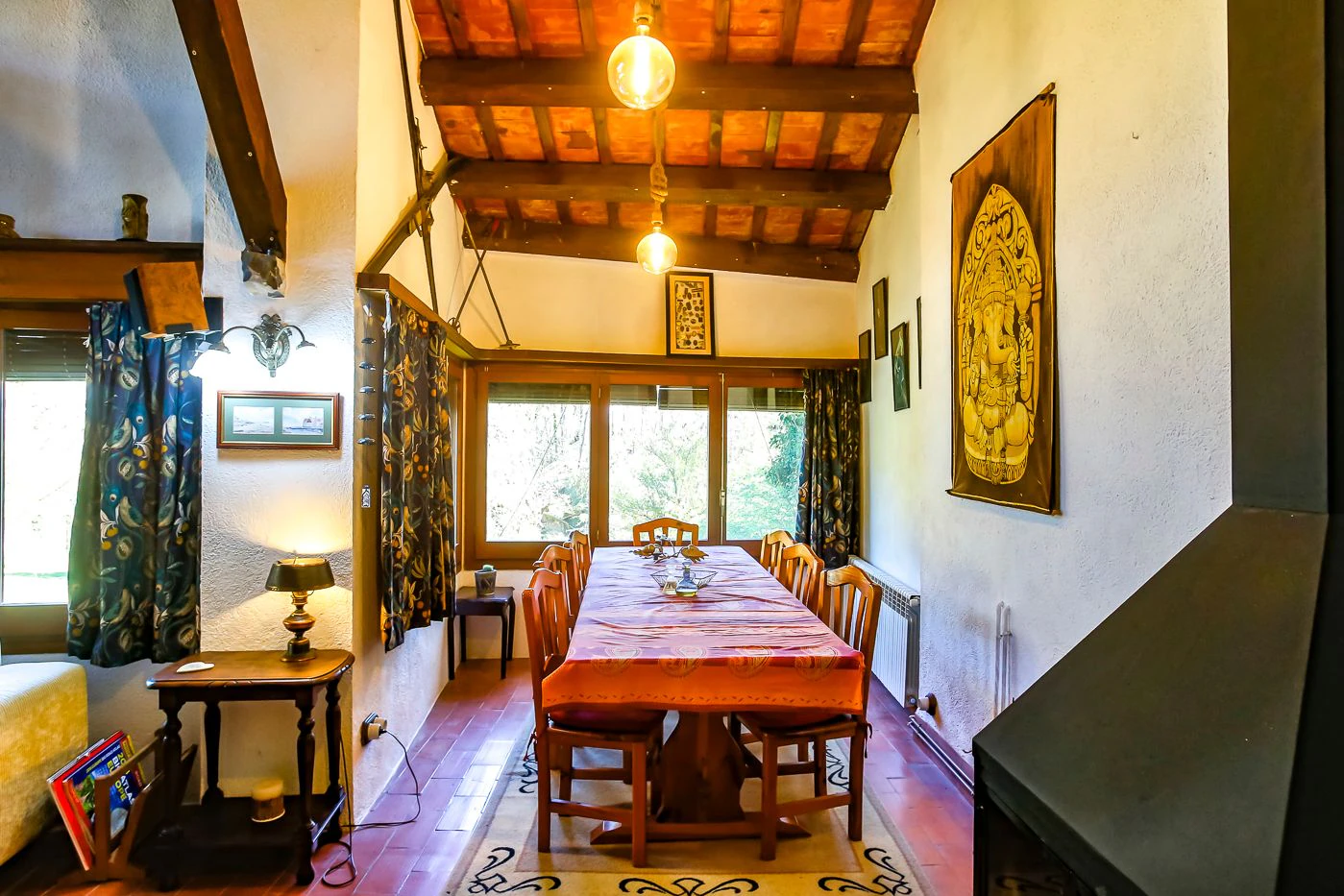 5936 - Masia con encanto con riera que recorre la finca