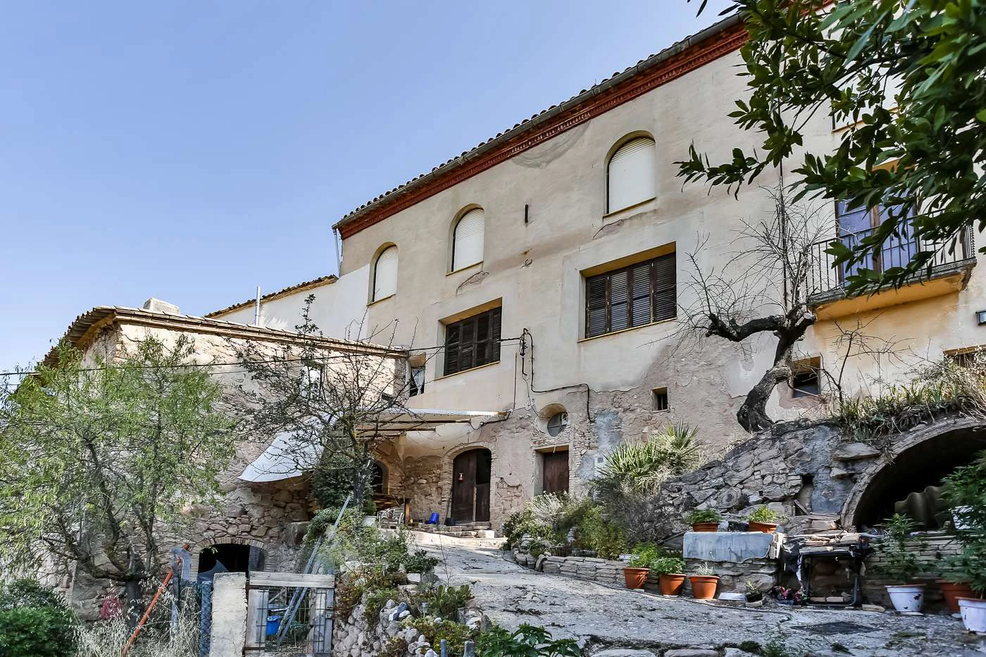 5930 - Masía en venta cerca de Santa Maria de Miralles