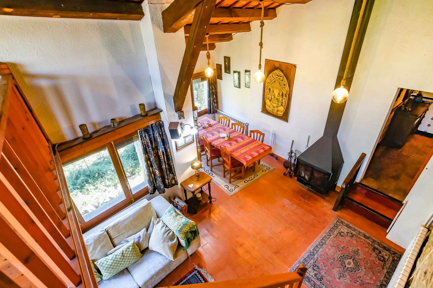 5936 - Masia con encanto con riera que recorre la finca