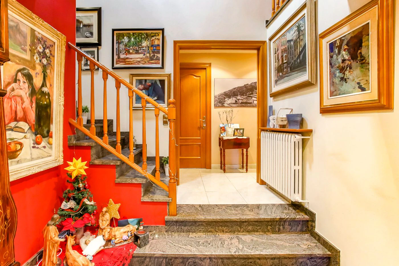 8796 - House with garden and elevator in Olot