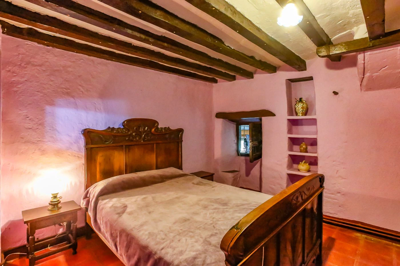 5936 - Masia con encanto con riera que recorre la finca
