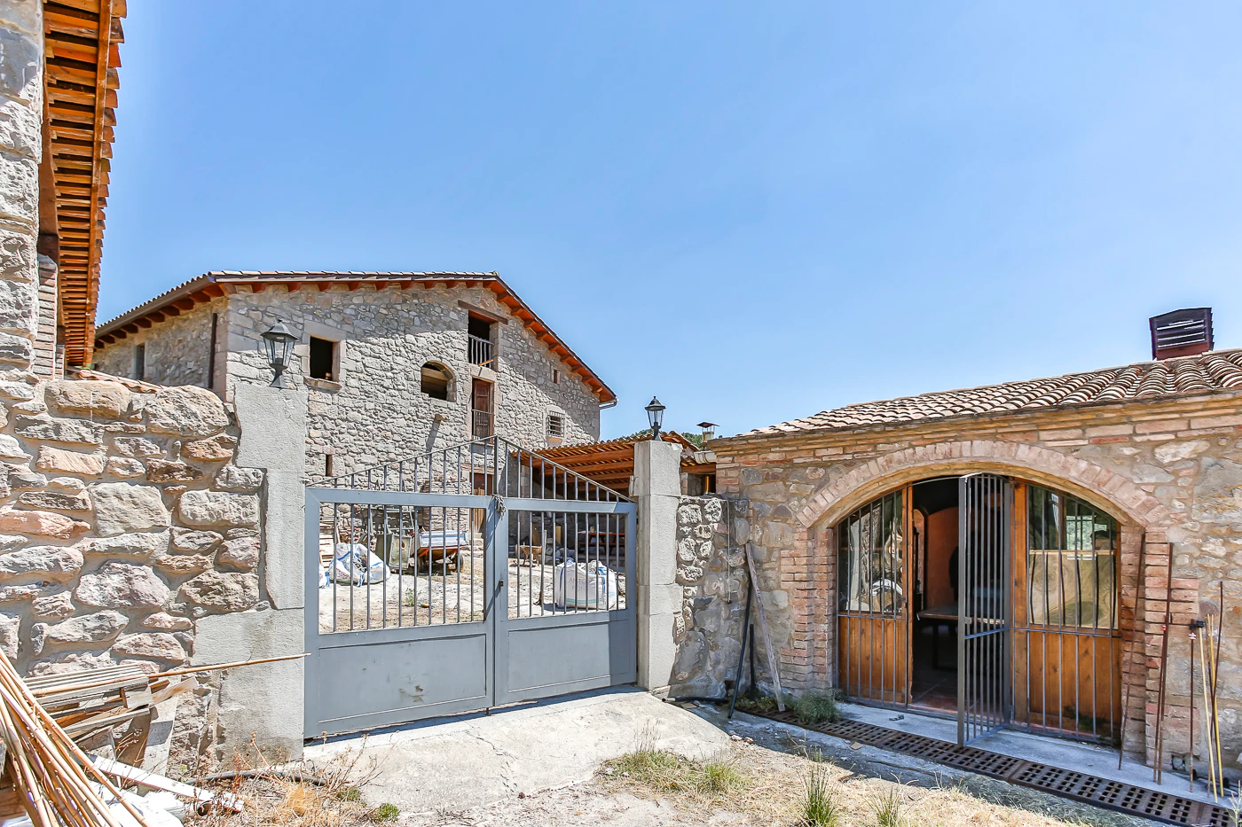 8964 - Belle ferme à Bergueda