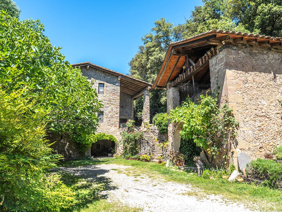 9852 - Masía con encanto en la Garrotxa con licencia de turismo rural