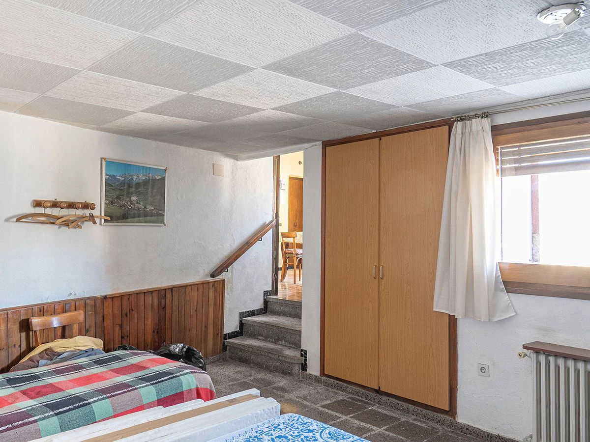4226 - House in the urban center in the Vall d'en Bas