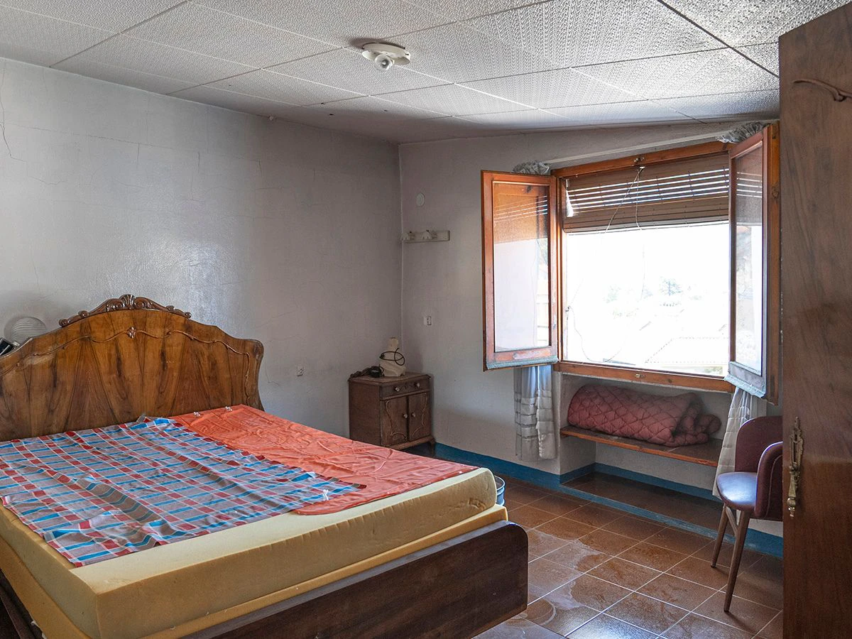 4226 - House in the urban center in the Vall d'en Bas
