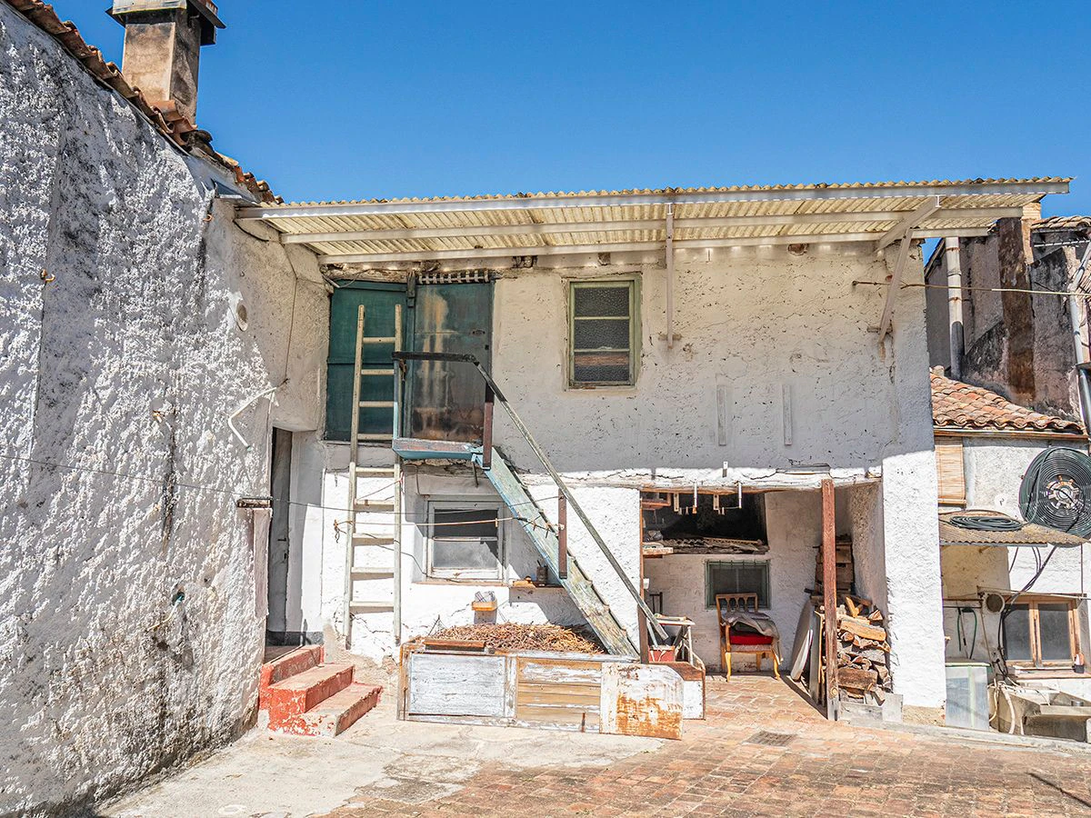 4226 - House in the urban center in the Vall d'en Bas