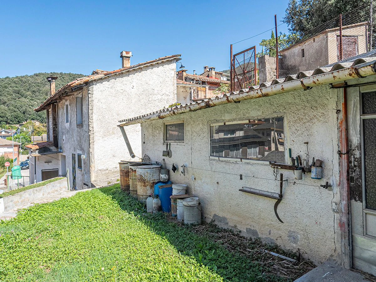 4226 - House in the urban center in the Vall d'en Bas