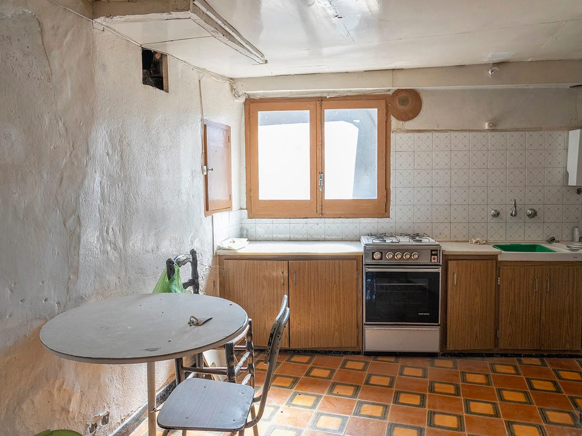 4226 - House in the urban center in the Vall d'en Bas