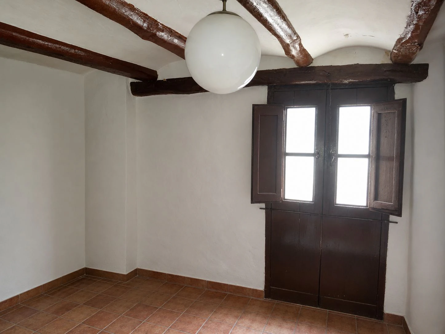 9352 - Casa de pueblo con vista de ensueño en el pueblo de Perves.