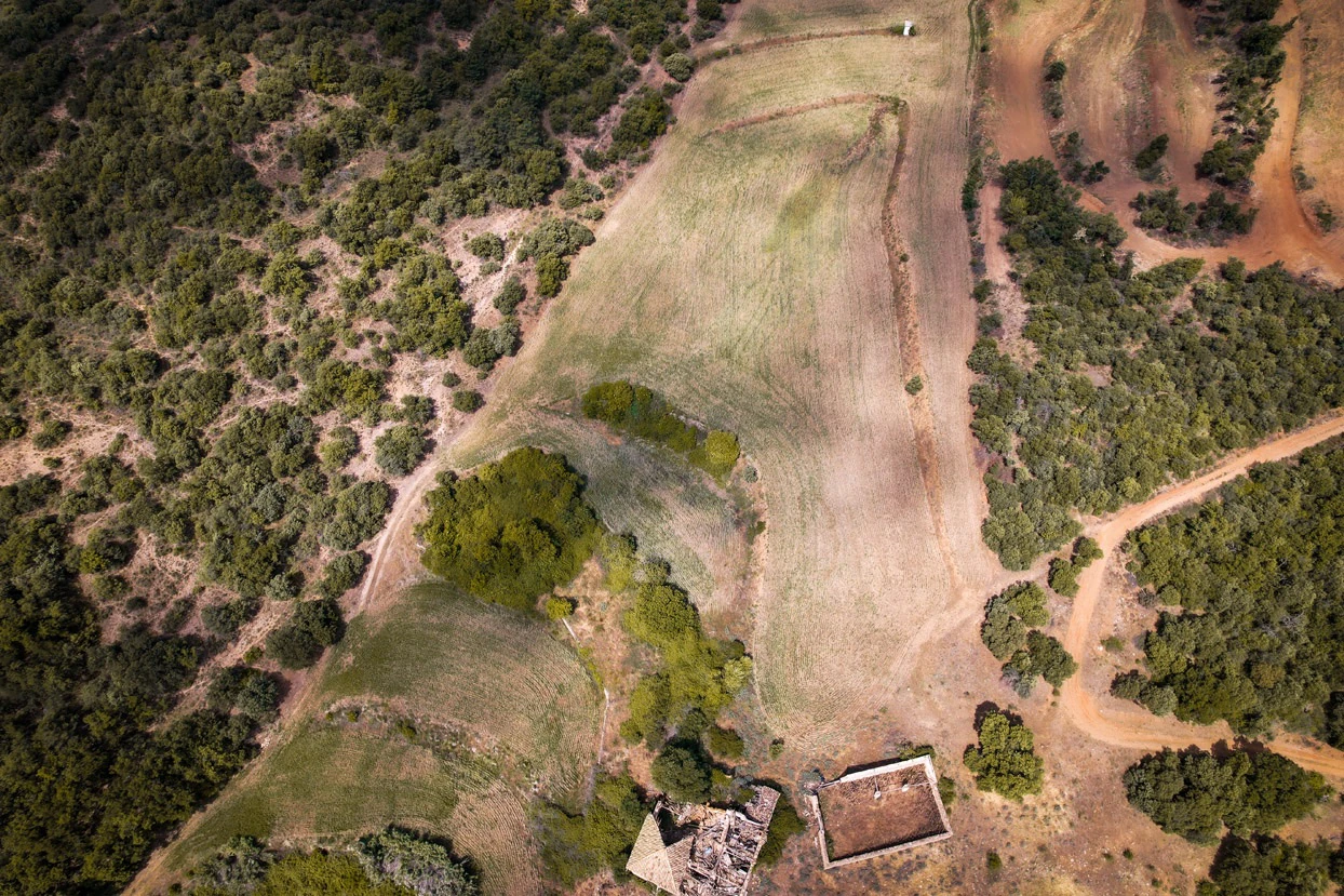 Finca con 350 hectáreas y varias construcciones
