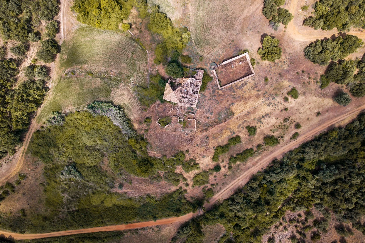 Finca con 350 hectáreas y varias construcciones