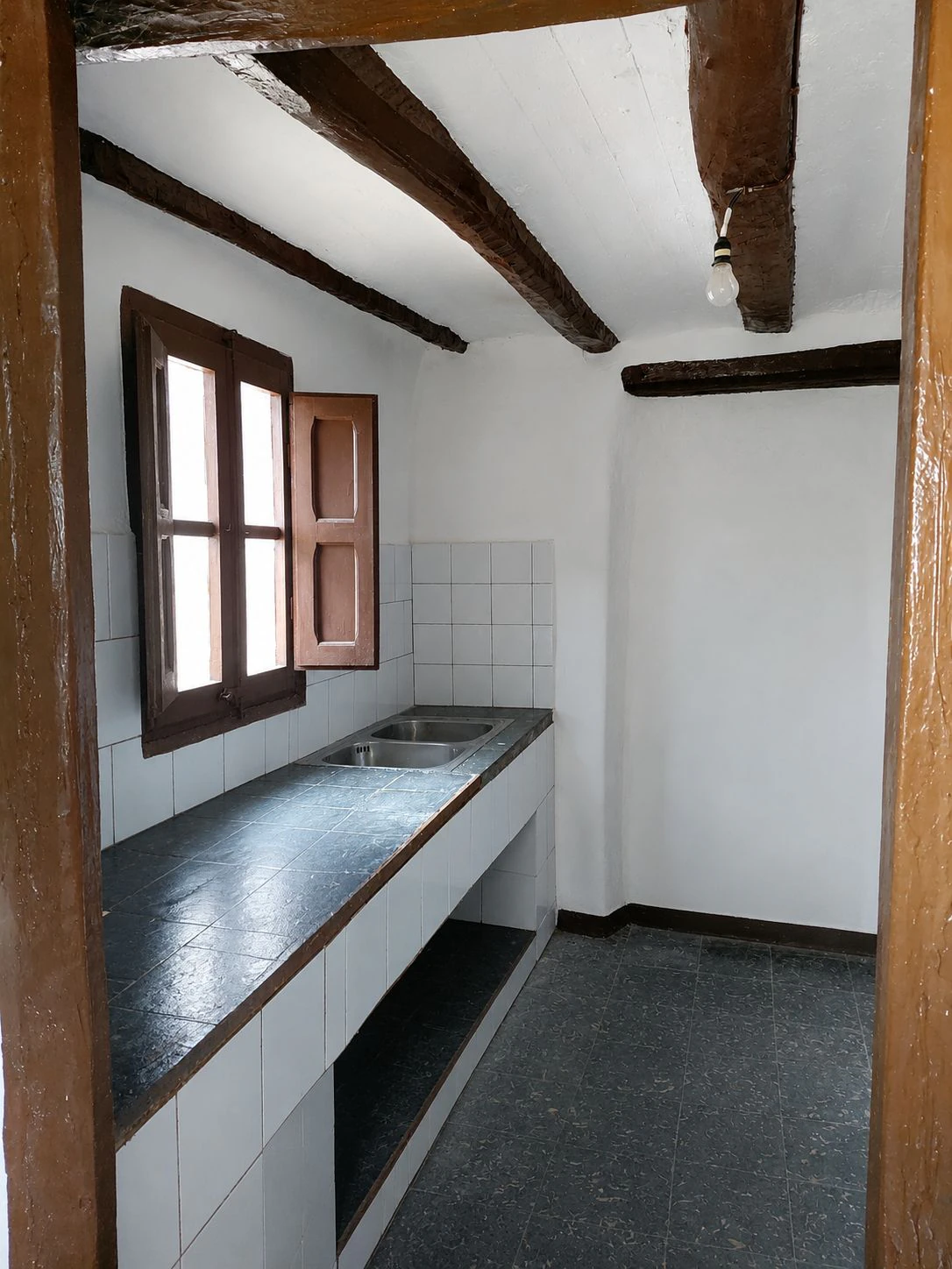 9352 - Casa de pueblo con vista de ensueño en el pueblo de Perves.