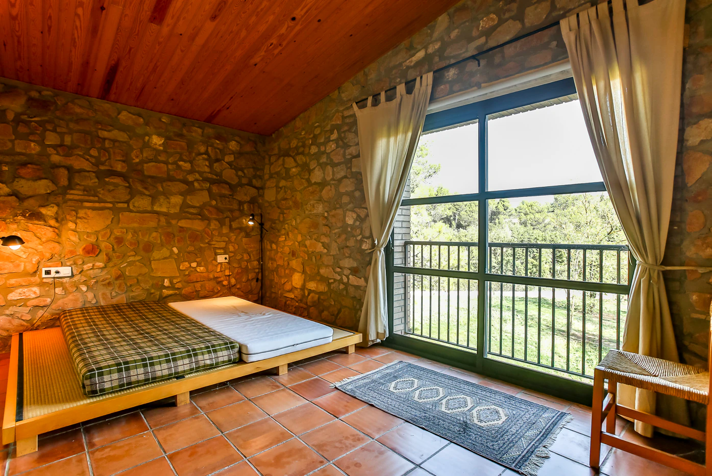 Preciosa masía restaurada con apartamento de invitados