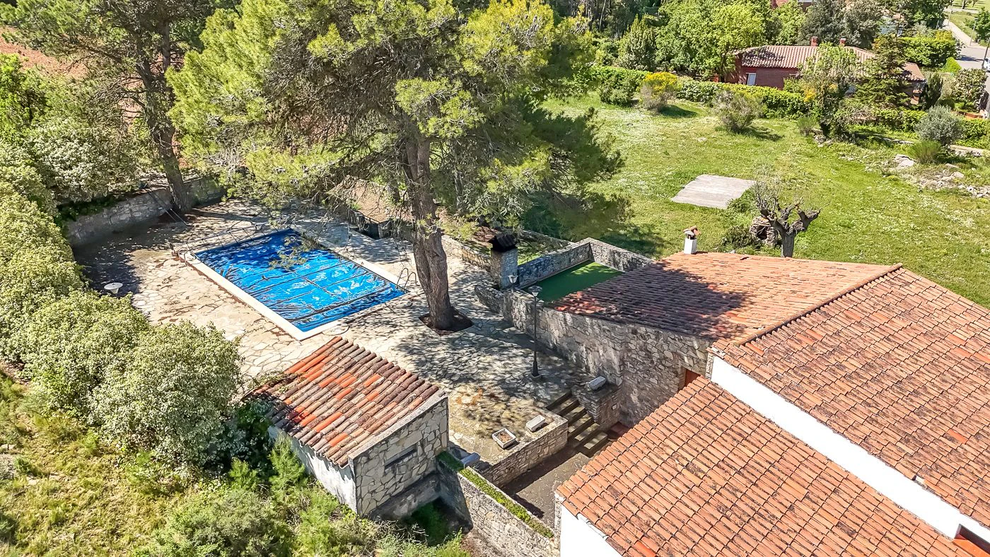 Masía con licencia turística en venta