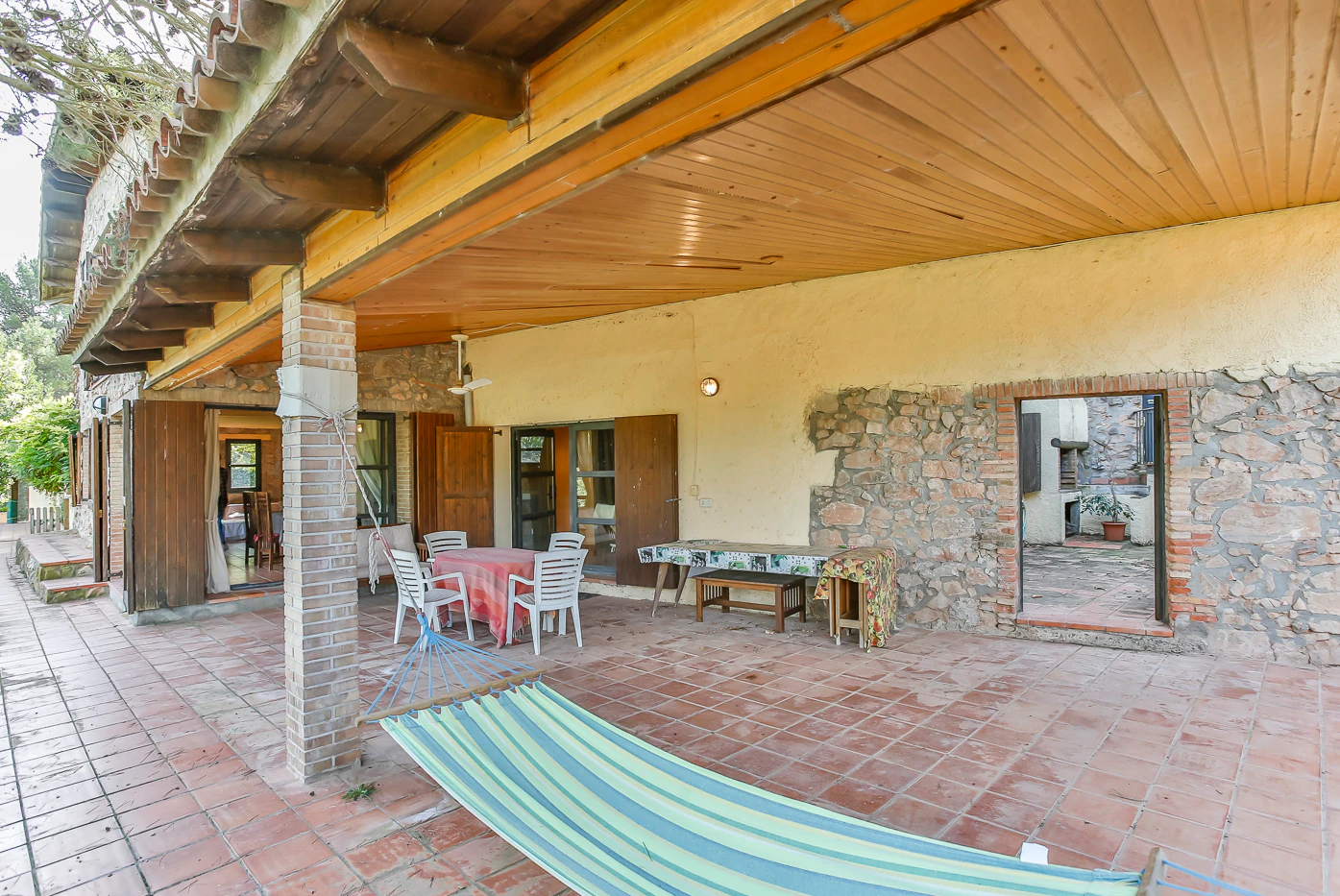 Preciosa masía restaurada con apartamento de invitados