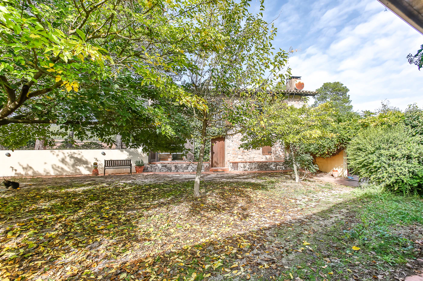 Preciosa masía restaurada con apartamento de invitados