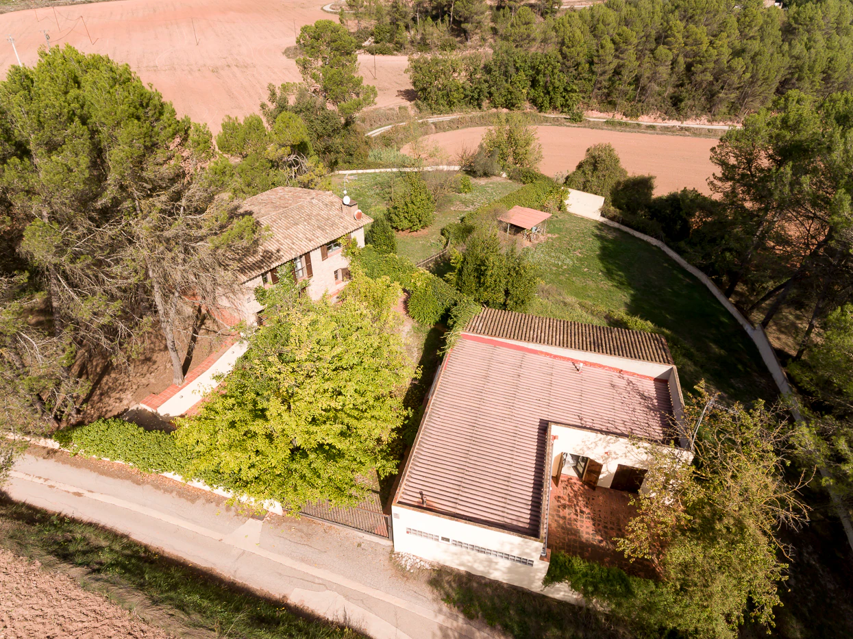 Preciosa masía restaurada con apartamento de invitados
