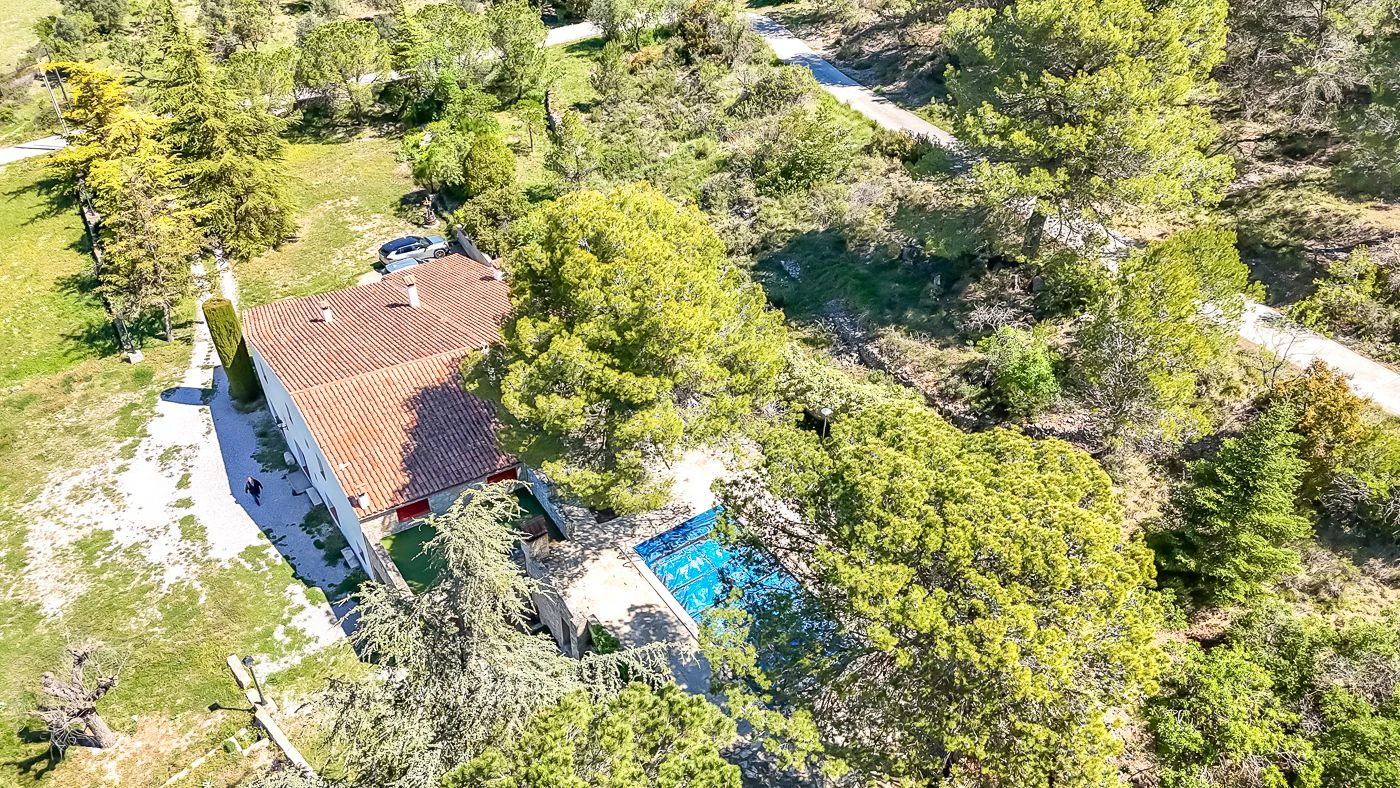 Masía con licencia turística en venta
